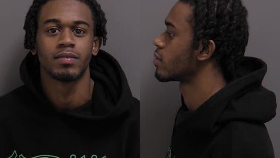 Man attempted to rob Orland Park Dunkin Donuts when his gun discharged and he fled: police