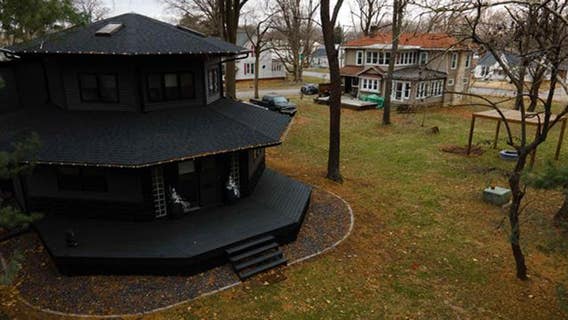 Illinois 'Goth' house listed on Zillow goes viral