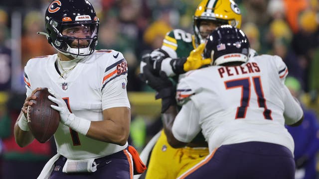 Fields can’t sustain strong 1st-half play in Bears’ loss