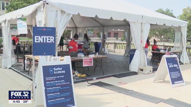 University of Illinois to start spring semester remotely amid surge in COVID cases