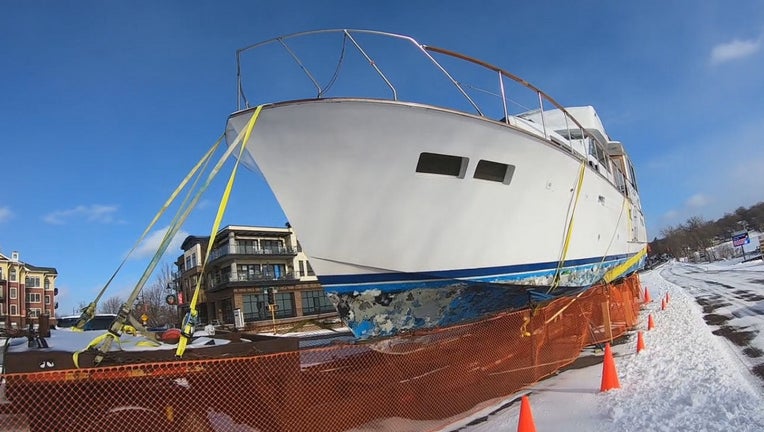 seanote-minnetonka-ice-boat