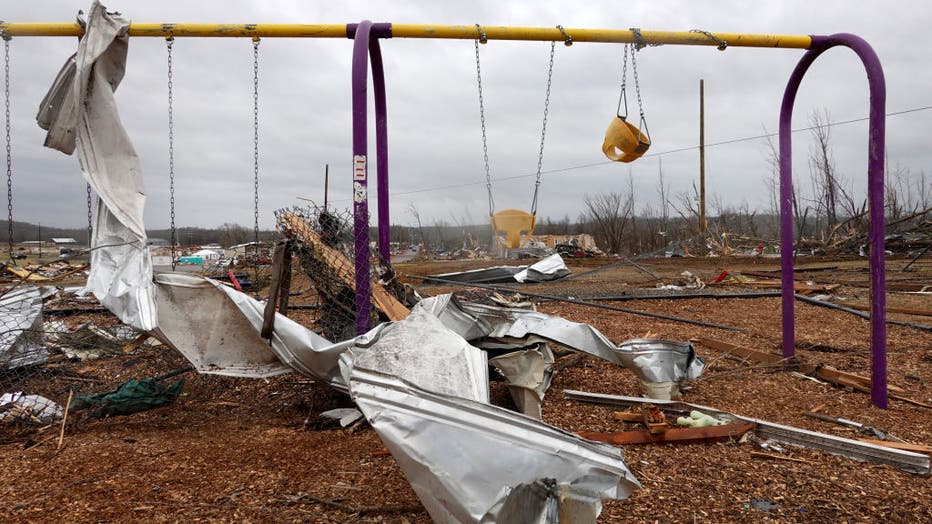 96365f77-Swath Of Tornadoes Tear Through Midwest