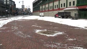 Cubs remove statues of Billy Williams and Ron Santo from Wrigley, put them in 'temporary storage'