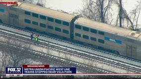Metra train hits and kills pedestrian in Villa Park