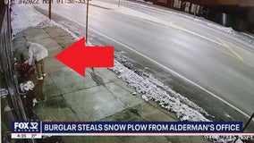Video shows snow blower being stolen from Chicago Ald. Ray Lopez's office