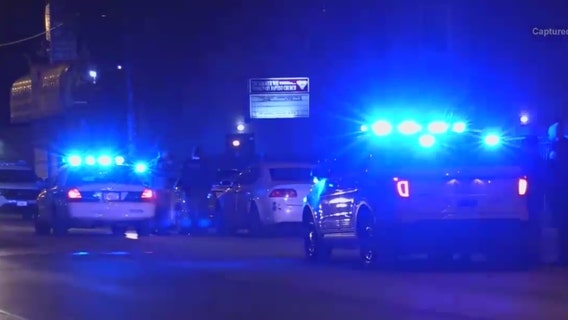 Man critically wounded after being shot multiple times in Chicago restaurant