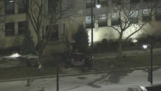 Man killed, woman critically injured in Sauganash crash