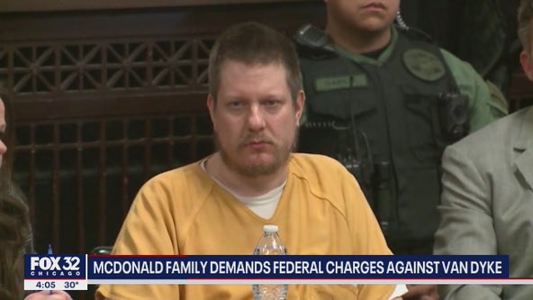 Laquan McDonald family demands federal charges against Jason Van Dyke