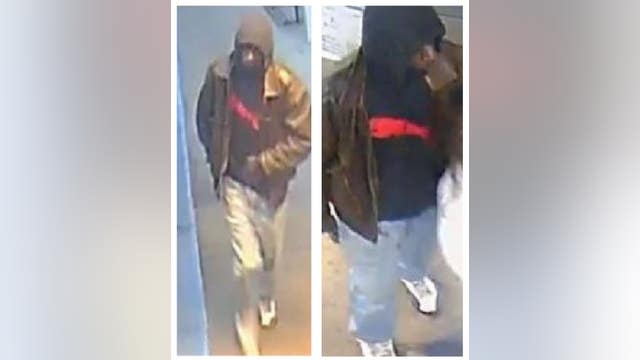 Police looking for robber who threatened CTA passenger with a gun