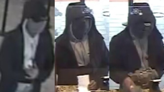 Man implying he had gun robs BMO Harris Bank in Homewood, Illinois: FBI