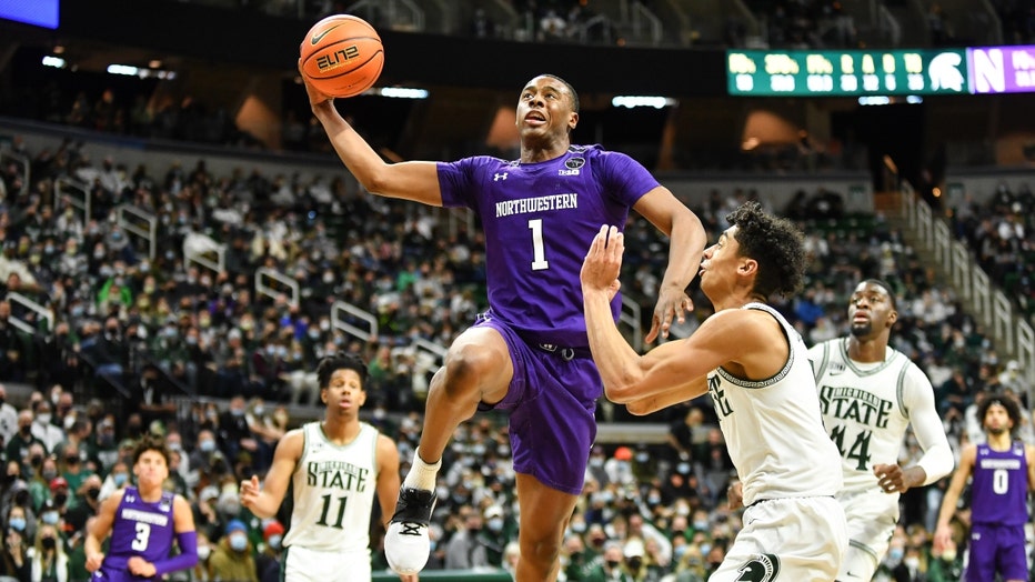 Northwestern holds on to beat No. 10 Michigan State 64-62