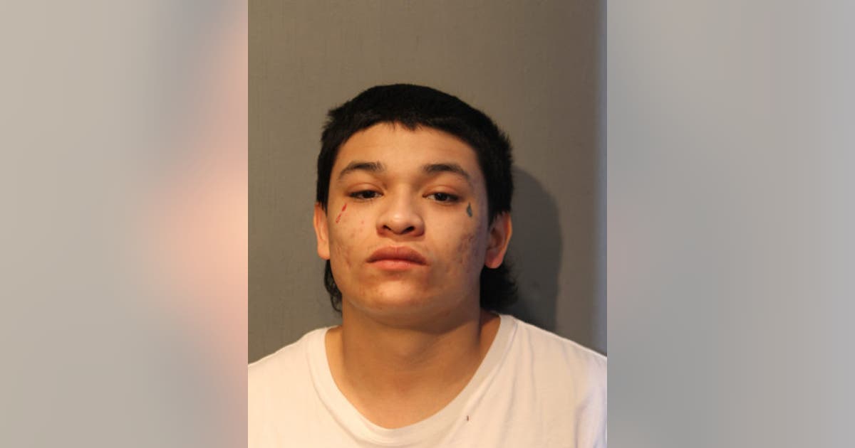 Man charged in Christmas 2020 shooting in Gage Park | FOX 32 Chicago