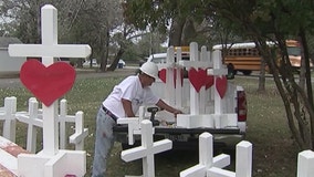 Greg Zanis' legacy: Cook County charity will continue building wooden crosses for victims