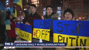 Chicagoans gather in Millennium Park in support of Ukraine