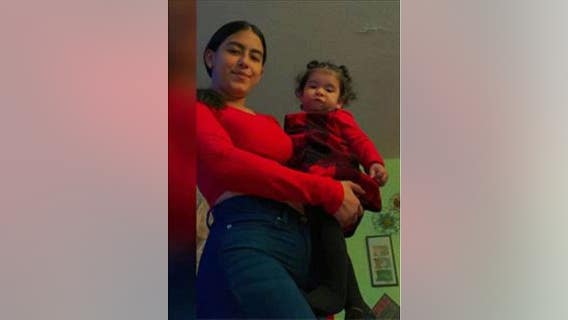Girl, 17, and infant daughter missing from Palatine
