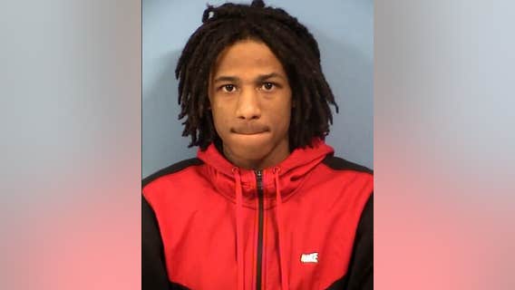 Police find loaded gun in baby's crib during drug bust in Woodridge