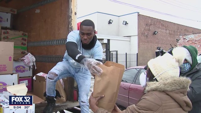 Chicago business owner supplying West Garfield Park residents with free food after Save A Lot closes