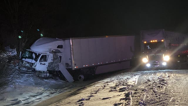 Semi crash on I-65 shuts down all lanes near Rensselaer