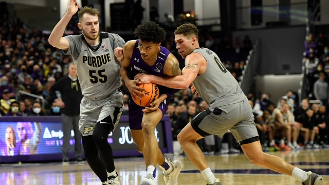 No. 5 Purdue knock off Northwestern 70-64 with help from Edey, Gillis