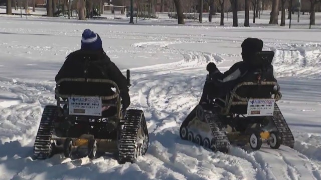 Chicago Park District gives veterans taste of the Winter Olympics