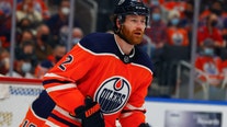 Duncan Keith turns back the clock to help Edmonton Oilers in NHL playoffs