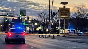 2 Chicago police officers shot on the West Side; suspect in custody