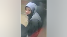 Rosemont mall shooting: Arrest warrant issued for Chicago man accused of shooting 2, killing 1, at outlet mall