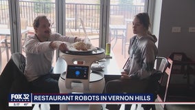 Vernon Hills restaurant uses robot to serve food as staff shortages continue