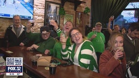 Chicagoans celebrate St. Patrick's Day just like old times