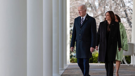 Biden coming to Illinois to rally Dems ahead of Tuesday vote, Harris in Chicago on Sunday