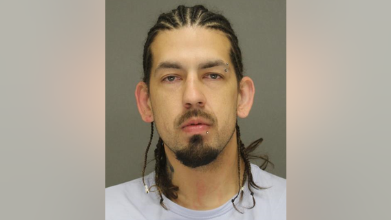 Detainee at large after escaping police custody at O'Hare Airport