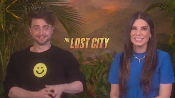 'You have serious issues': Sandra Bullock pokes fun at reporter's love of Speed 2