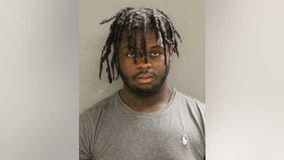 Teen charged in shooting of 11-year-old boy on Chicago's South Side