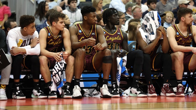 Ohio State puts clamps on Loyola Chicago in 54-41 NCAA win