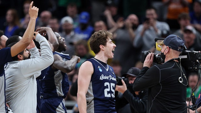 Bracket busters: Saint Peter's upsets No. 2 seed Kentucky 85-79 in OT