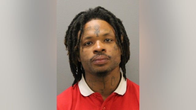 Chicago man used hammer to murder 2 men, hold woman against her will for 8 days: prosecutors