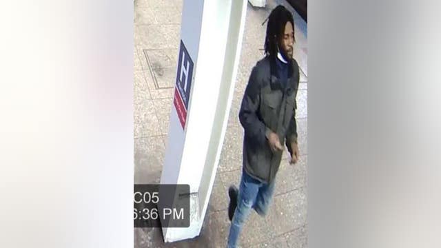 Man wanted for punching Red Line rider in the face during attempted robbery