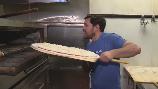 Chicago restaurant teams up with nonprofit to help feed Ukrainian refugees