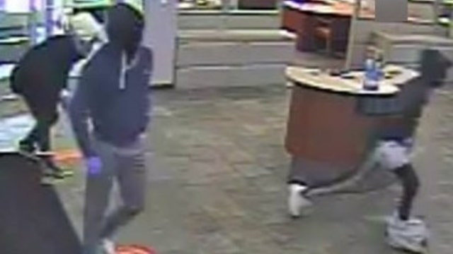 Wood Dale bank robbery: FBI seeks 3 suspects caught on video