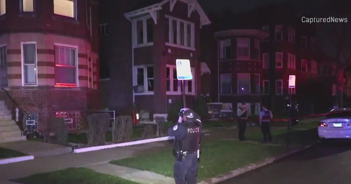 Man found fatally shot after Chicago house fire | FOX 32 Chicago