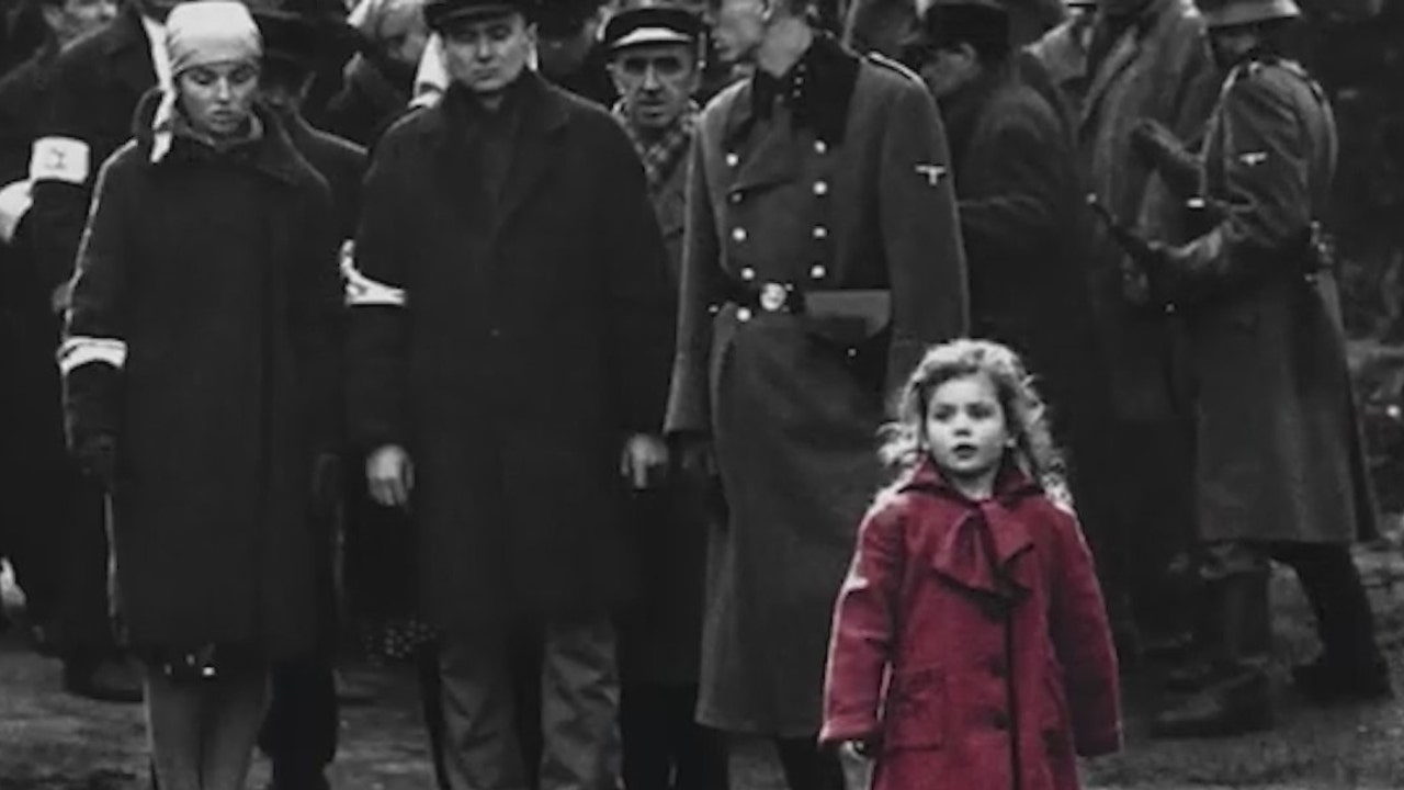 kassette acceptere ekstra Now 32 years old, 'the girl in red' reflects on impact and symbolism of 'Schindler's  List'