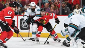 Blackhawks top Sharks 5-4 in SO to end 8-game slide