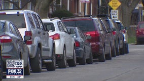 Chicago police warn residents of Armour Square neighborhood about increase in carjackings