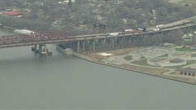 Possible human remains found along bank of Des Plaines River