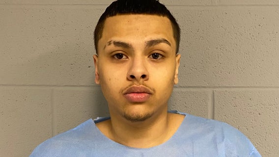 Rosemont shooting: Man allegedly flashed gang signs, gun before being shot 5 times, prosecutors say