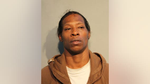 Evanston man charged with robbing 25-year-old at knifepoint in Rogers Park