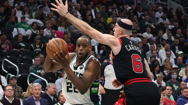 Bucks say Khris Middleton out for Game 3 in Chicago