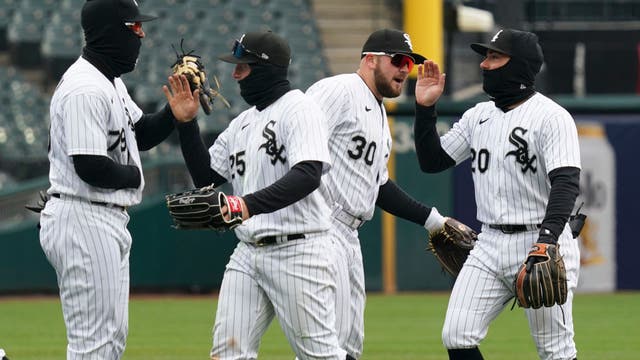 Vaughn homers as White Sox stop slide by topping Royals 7-3