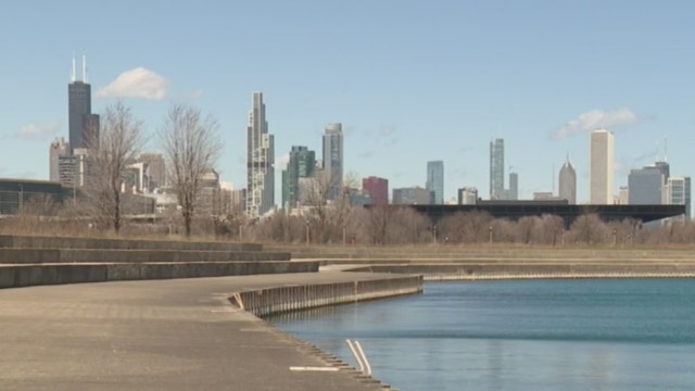 Chicago weather: Mild sunshine today before rain and cooler air