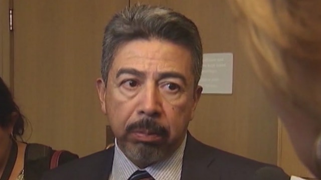 Former Chicago Alderman Danny Solis pleads not guilty to federal bribery charge